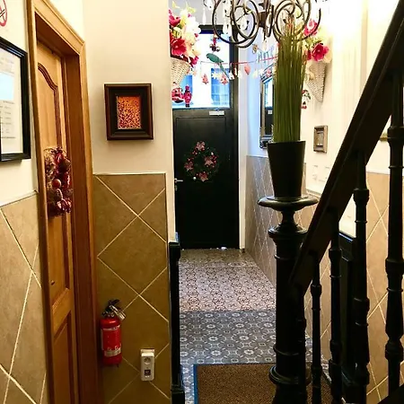 Dubois Apartments. Apartment *