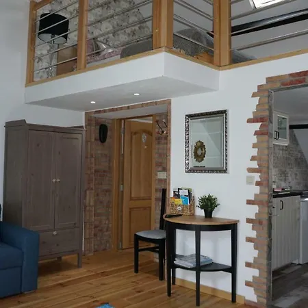 Dubois Apartments. Apartment *